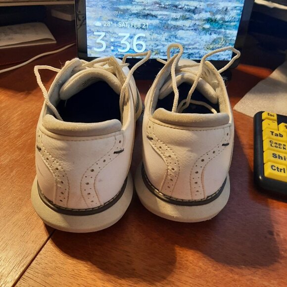 FootJoy Men Spiked Golf Shoe White Size 5 M PreLoved Good Condition main image 4